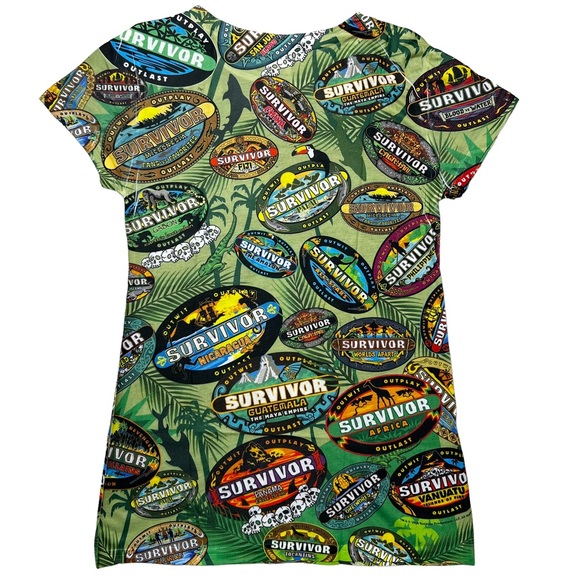 NWOT Logo Vision Survivor AOP Past Seasons Graphic T-Shirt Junior Sz XL - Picture 2 of 7